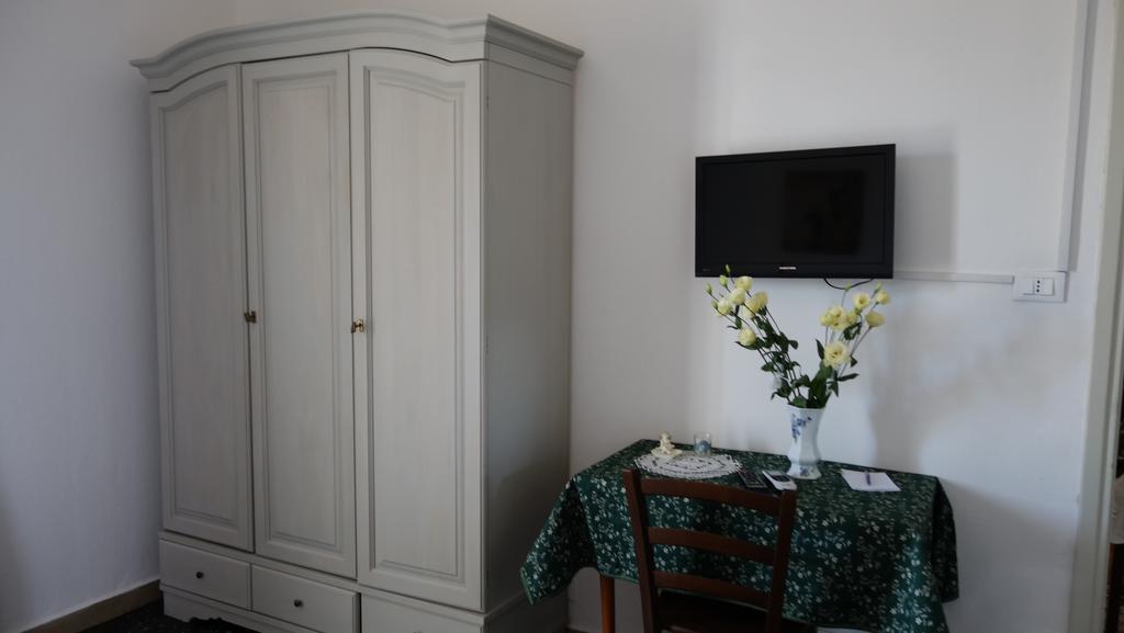 Compass B&B Βερόνα Δωμάτιο φωτογραφία
